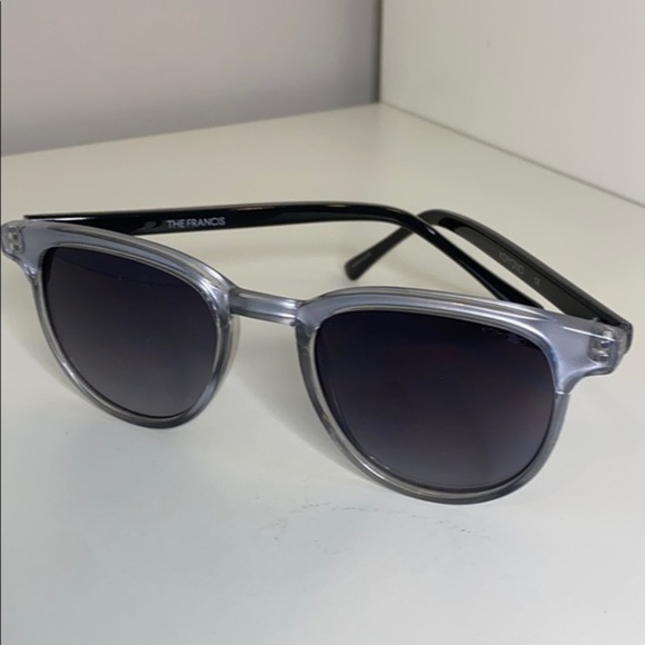 ?KOMONO Women\'s Silver /Black Sunglasses main image 7